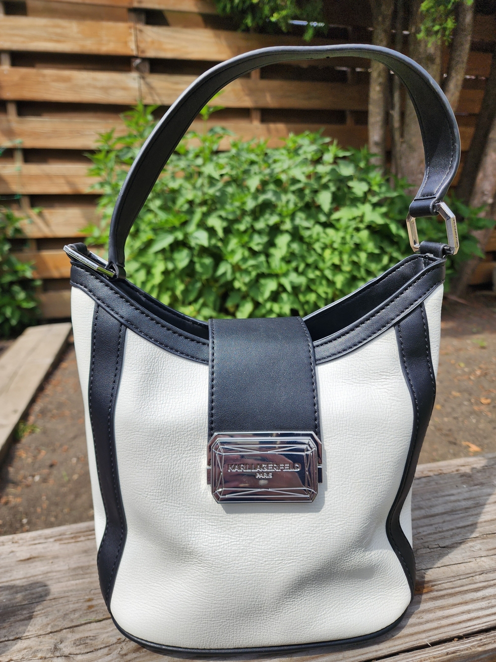 EUC Karl Lagerfeld Paris Linette bucket top handle bag in White And Black